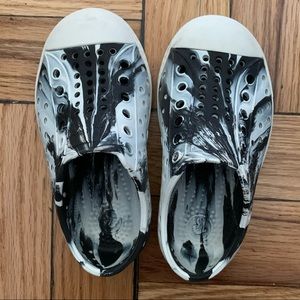 Kids Native Shoes Size 7